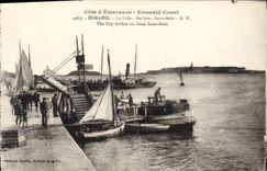 CPA Cote d'Emeraude Emerald Coast Dinard La Cale Au loin Saint Malo Bateau