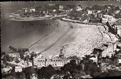 CPA En Bretagne Vue aerienne Dinard Ille et Vilaine La Plage et la Pointe du Moulinet 