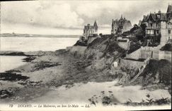 CPA Dinard La Malouine au loin St Malo 
