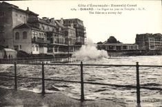 CPA Cote d'Emeraude Emerald Coast Dinard La Digue un jour de Tempete 