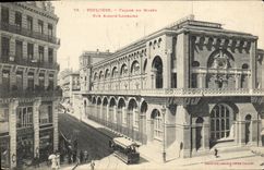 CPA Toulouse Facade du Musee Rue Alsace Lorraine Tramway