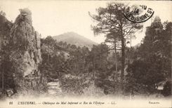 CPA L'Esterel Oblisque du Mal Infernet et Roc de l'Eveque 