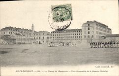 CPA Aix en Provence Le Champ de Manoeuvre Vue d'ensemble de la Caserne Rostolan Militaria