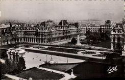 CPA Paris La Place du Carrousel et le Louvre
