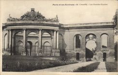 CPA Paris et ses Environs Chantilly Les Grandes Ecurles 