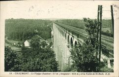 CPA Chaumont Le Viaduc et la Vallee de St Roch 