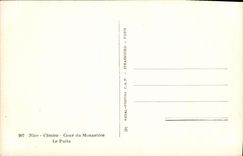 CPA Nice Cimiez cour du Monastere le puits