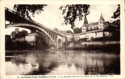 CPA La Roche Posay les Bains Vienne le Nouveau pont sur la Creuse et la vue generale 