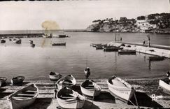 CPA Le Lifforal Mediterraneen Carry le Rouet La Plongeoire et le Port Bateaux