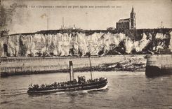 CPA Dieppe Le Duquesne rentrant au Port apres une promenade en mer Bateau