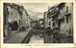 CPA Annecy Le quai de l'Eveche 
