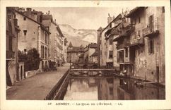 CPA Annecy Le Quai de l'Eveche 