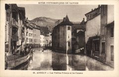 CPA Annecy Les Vieilles Prisons et les Canaux 