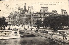CPA Paris L'Hotel de Ville Le Pont d'Arcole 