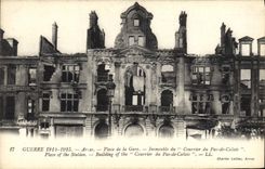 CPA Arras Place de la Gare Militaria