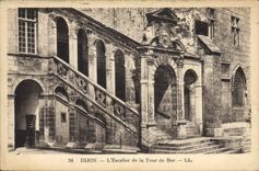 CPA Dijon L'Escalier de la Tour de Bar 