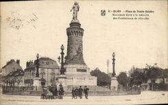 CPA Dijon place du Trente Octobre monument eleve a la memoire des Combattants de 1870 1871 
