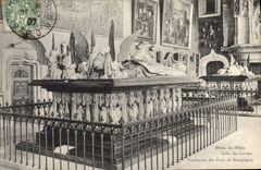 CPA Musee de Dijon salle des Gardes Tombeaux des Dacs de Bourgogne 