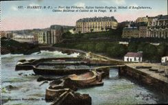 CPA Biarritz B P port des Pecheurs eglise Sainte Eugenie hotel d'Angleterre casino Bellvue et casino