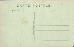 CPA Vendome L et Ch eglise de la Trinite Mon His Clocher du XII S et porte d'entree des XIV et XV si