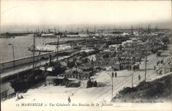 CPA Marseille vue generale des Bassins de la Joliette 