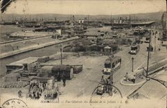 CPA Marseille vue generale des Bassins de la Joliette 