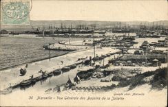 CPA Marseille vue generale des Bassins de la Joliette 