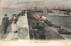 CPA Marseille sur la Jetee 