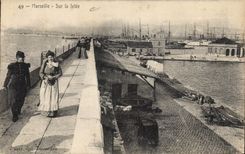 CPA Marseille sur la Jetee 