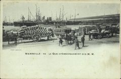 CPA Marseille le Quai d'Embarquement des M M 