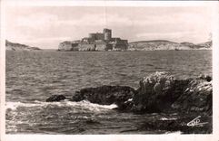 CPA Marseille le Chateau d'If vue de la Corniche 