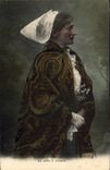 CPA La Coiffe a cornette Morlaix Folklore Femme