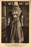 CPA Morlaix Finistere Maison de la Reine Anne Vieux costume rouge de Quimper 