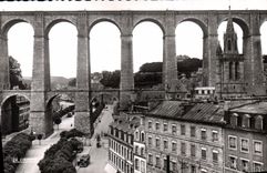 CPA Morlaix Finistere Place Cornic et le Viaduc 