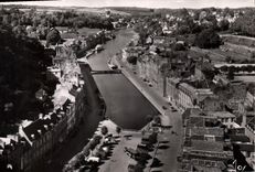 CPA Morlaix Finistere Le Bassin a Flots et le Quais de Leon de Treguier 