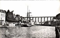 CPA Morlaix Finistere Quai du Treguier et le Viaduc 