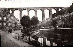 CPA Morlaix Finistere Place Cornic et le Viaduc 