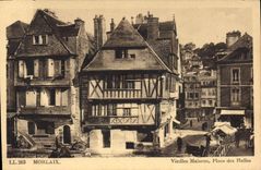 CPA Morlaix Vieilles Maisons Place des Halles 