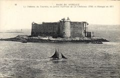 CPA Rade de Morlaix Le Chateau du Taureau 