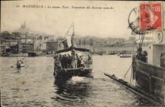 CPA Marseille Le vieux Port Traversee du Bateau mouche 