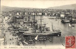 CPA Marseille vue generale du Vieux port 