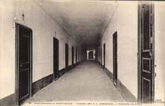 CPA Saint Maximin la Sainte Baume Couvent des P P Dominicains Corridor des Etage 