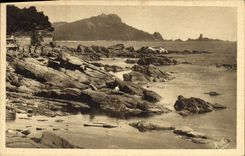 CPA Route de la Corniche d'Or le Dramont et I'lle d'Or vus de Boutouris 