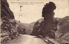 CPA Haute Vallee du Var Dans les Gorges de Daluis Le Tete de Femme 