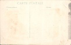 CPA Sur le champ de bataille de Senlis A la recherche des balles allemandes Militaria