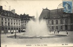 CPA Rennes La Place du Palais 