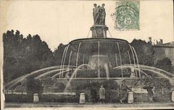 CPA Aix en Provence Fontaine Monumentale 