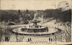 CPA Aix en Provence Place Wilson La Grande Fontaine 