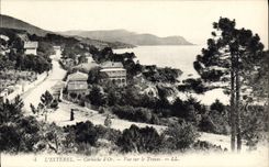 CPA L'Esterel Corniche d'Or Vue sur le Trayas 