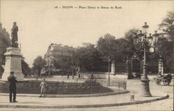 CPA Dijon Place Darcy et Statue de Rude 